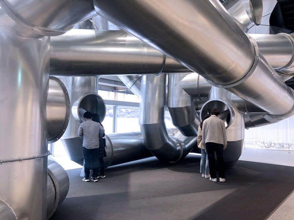 阈限城市 | 釜山现代汽车工作室的管道装置艺术