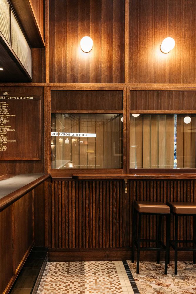 Hawke's Beer & Leisure Centre | 重温 80 年代澳洲风情，可持续设计致敬鲍勃·霍克