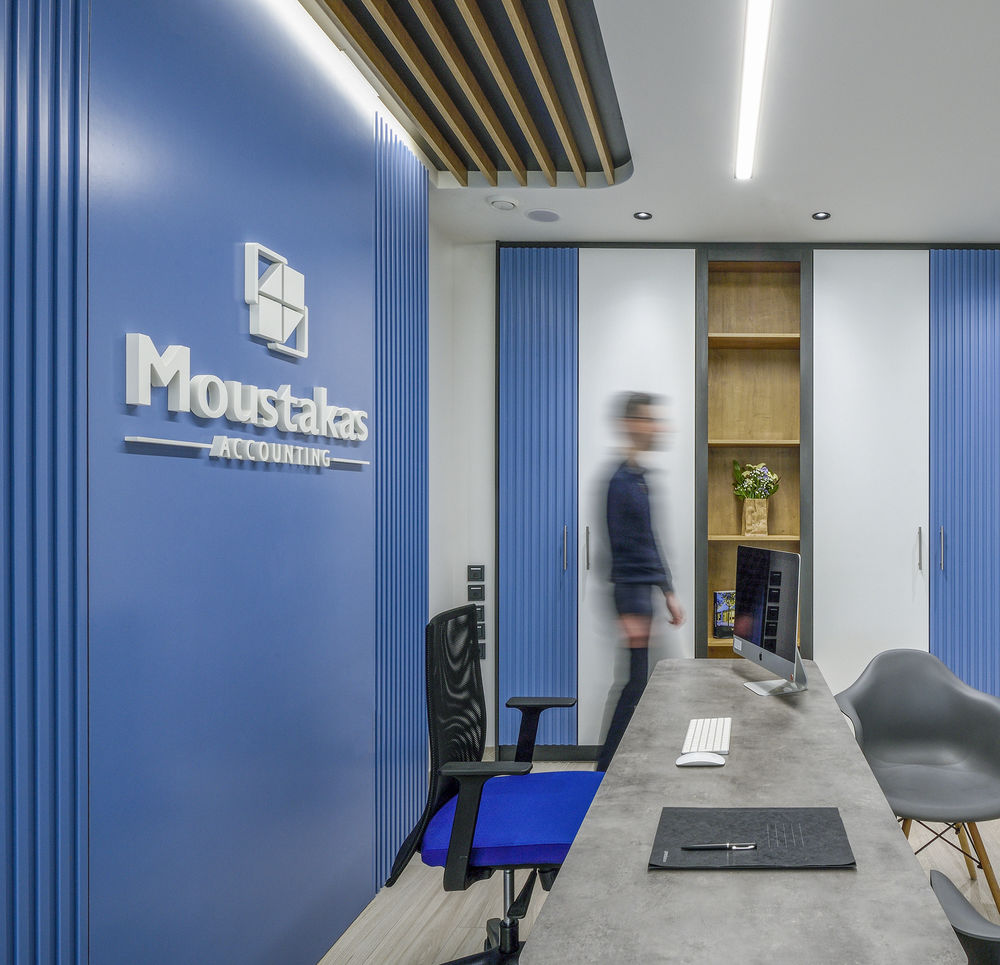 Moustakas Accounting Offices | 开放式设计打造现代舒适办公空间
