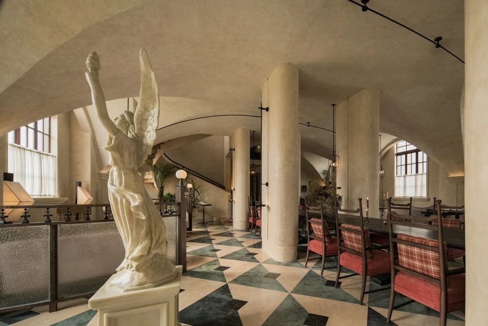 奥斯汀花园餐厅，百年历史建筑的现代重生