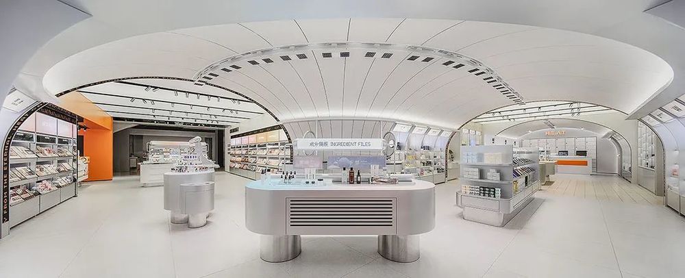 喜燃南京体验店 | 情报局主题的室内空间设计