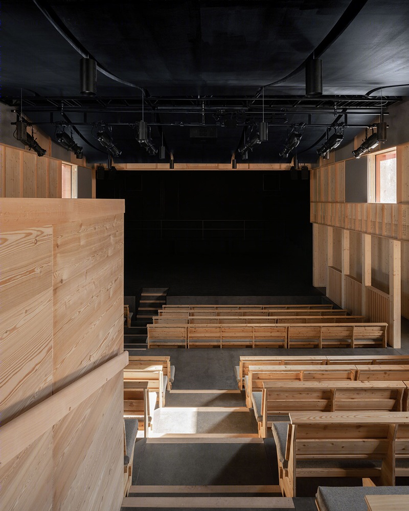 英国校园剧场“David Brownlow Theatre”设计亮点解读