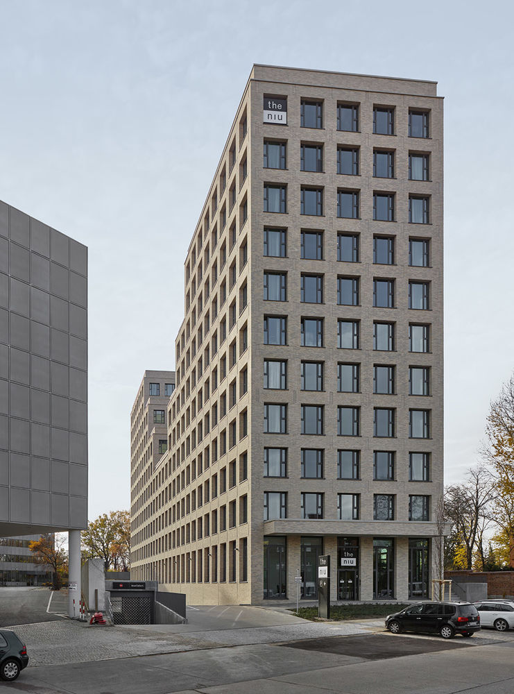 WERDAUER 路酒店公寓楼，雕塑般的城市地标，柏林