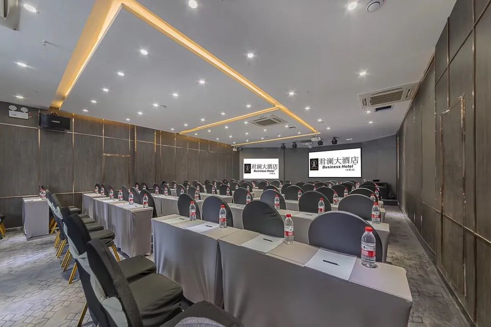 汇捷酒店 | 现代简约与自然和谐的空间美学