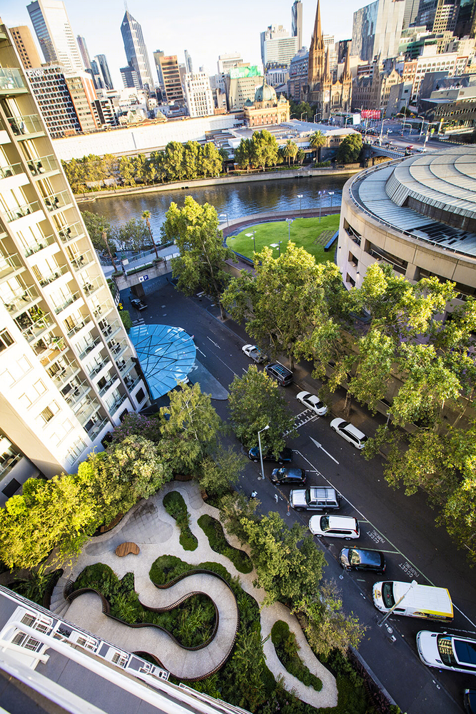 繁华墨尔本中的宁静绿洲——Ian Barker Gardens 街景花园