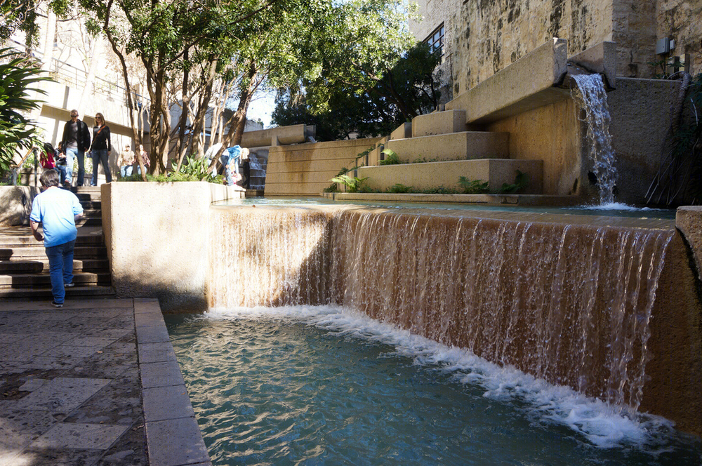 美国 San Antonio 滨河步行街 | 防洪景观设计典范