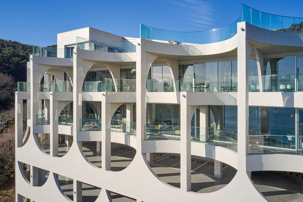 Sense of the Sea Café | 韩国 Busan 海岸半圆形建筑设计
