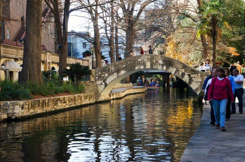 美国 San Antonio 滨河步行街 | 防洪景观设计典范