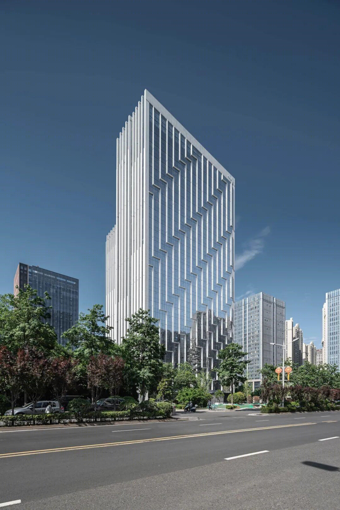 西安普汇中金国际中心 | 微小建筑的宏大更新