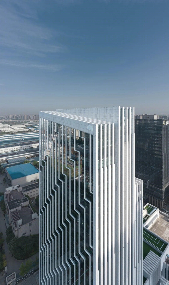 西安普汇中金国际中心 | 微小建筑的宏大更新