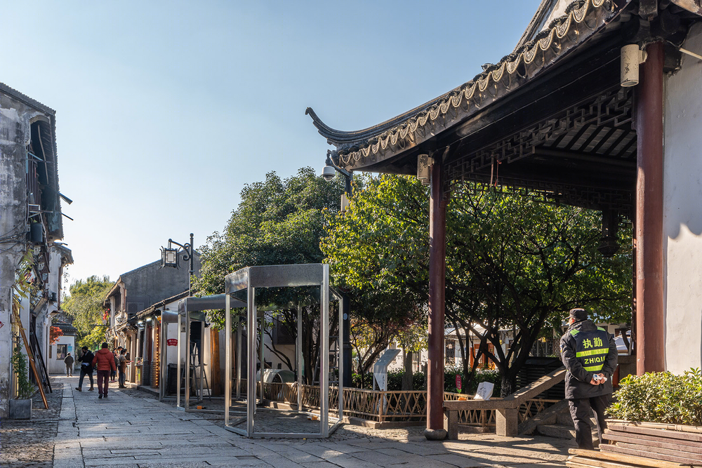 瞬时游廊装置 | 曲折尽致的空间再现苏州园林的片段