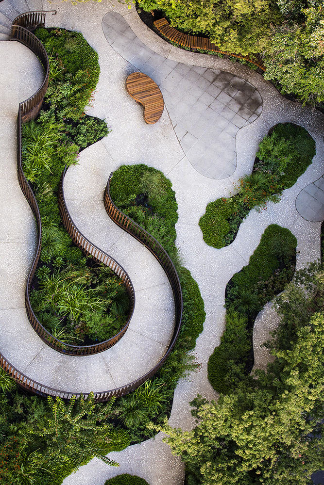 繁华墨尔本中的宁静绿洲——Ian Barker Gardens 街景花园