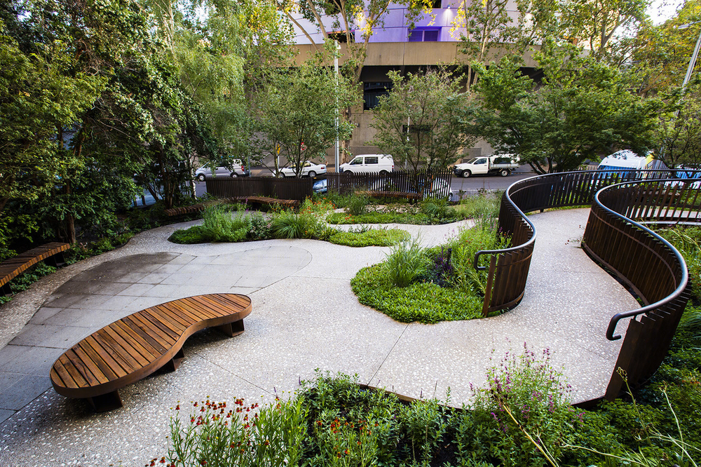 繁华墨尔本中的宁静绿洲——Ian Barker Gardens 街景花园