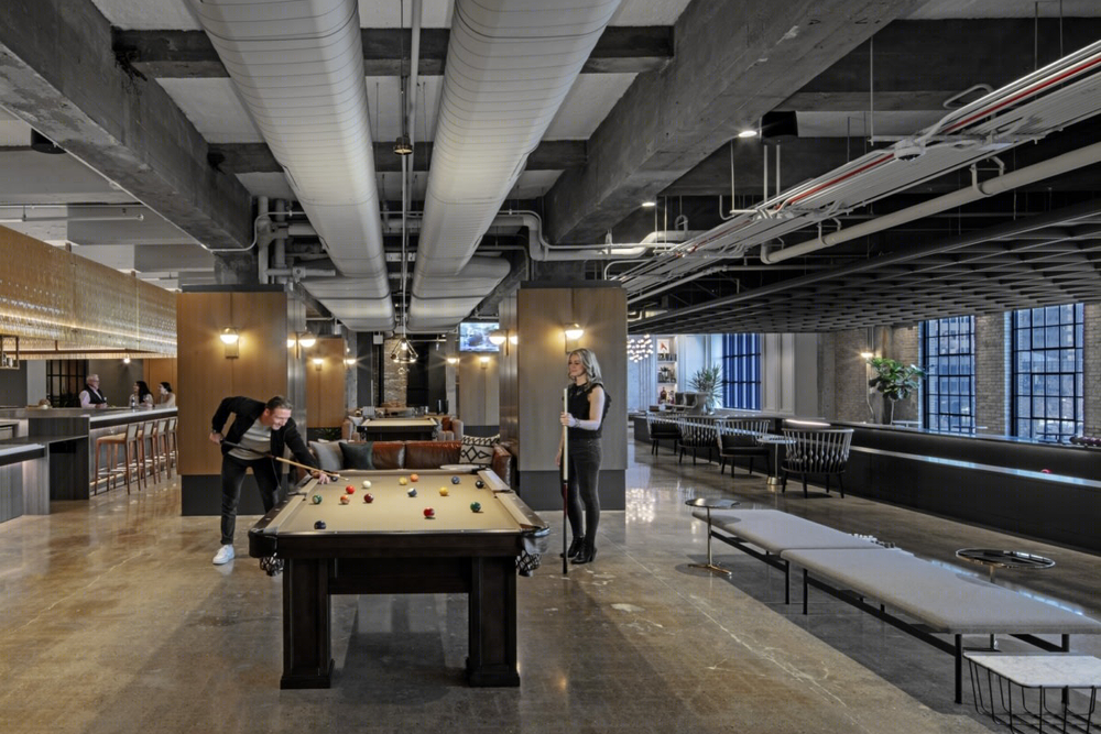 Gensler 重塑芝加哥地标建筑 | The Post Office 办公楼奢华配套空间