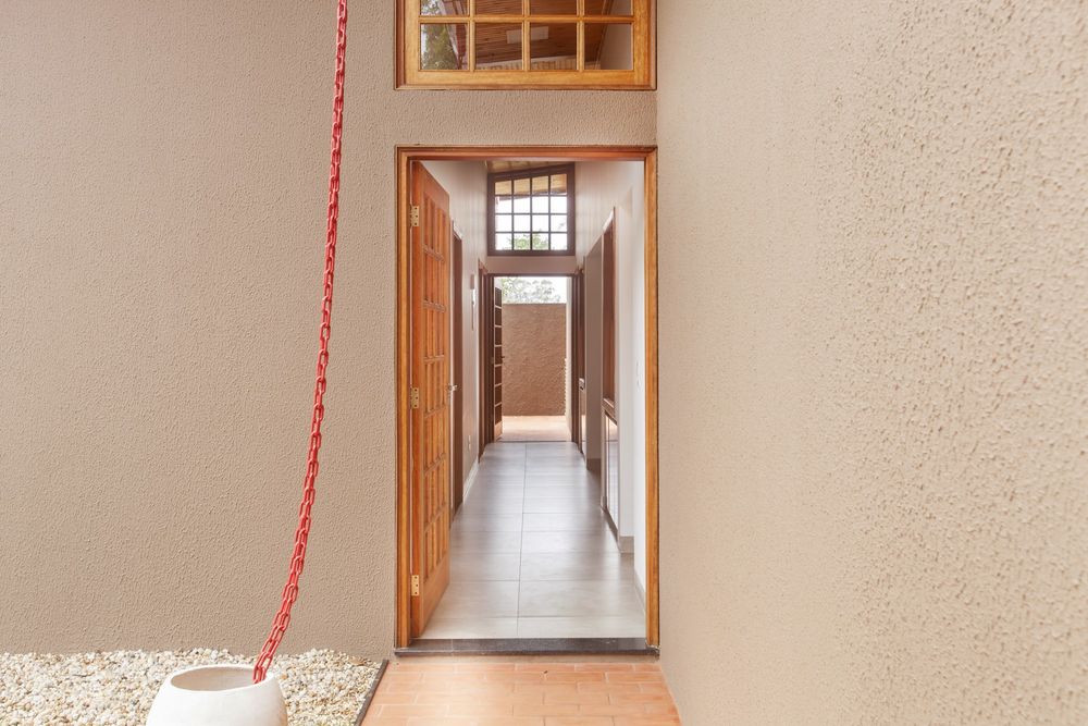 巴西 Laguna House | 融入自然的木石 Chalet