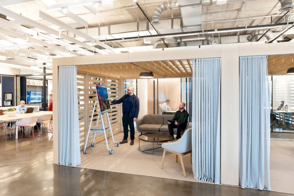 Gensler 设计 Chevron 休斯顿办公室，展现科技与网络主题