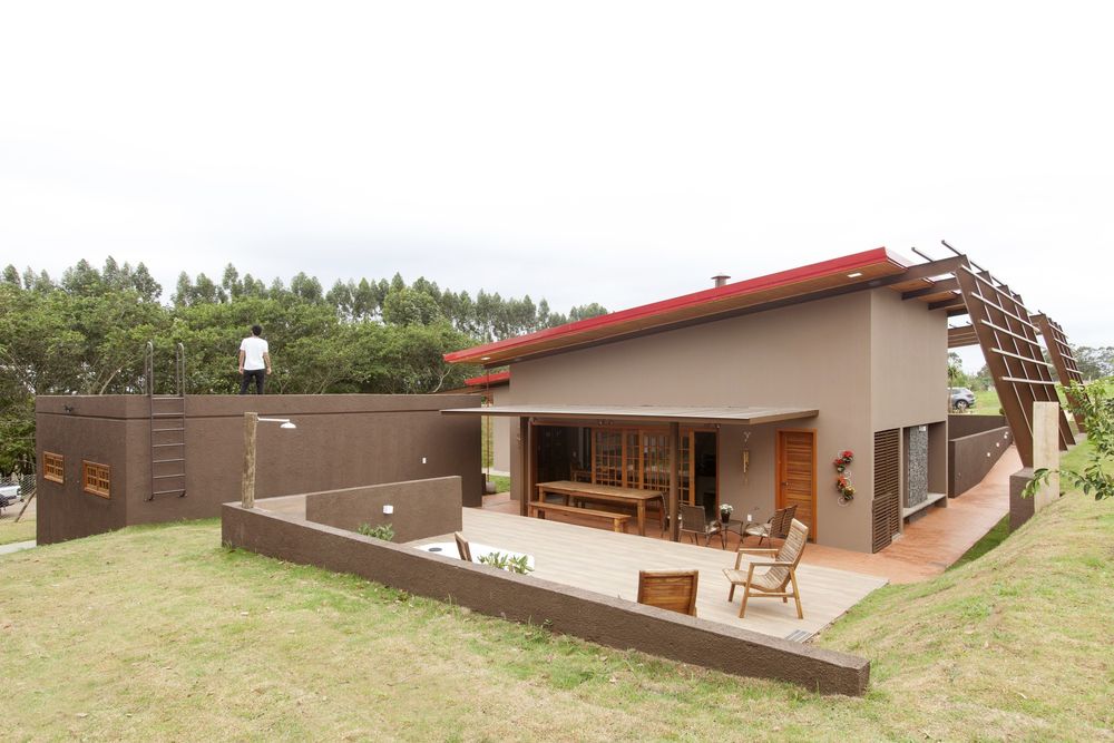 巴西 Laguna House | 融入自然的木石 Chalet