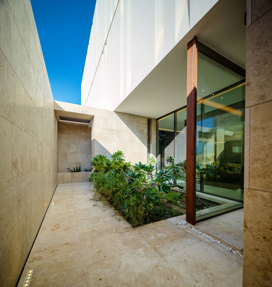 Alhumaidhi Architects 打造独特海滨别墅 Reborn House
