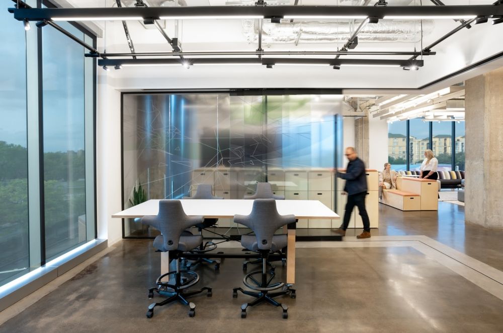 Gensler 设计 Chevron 休斯顿办公室，展现科技与网络主题