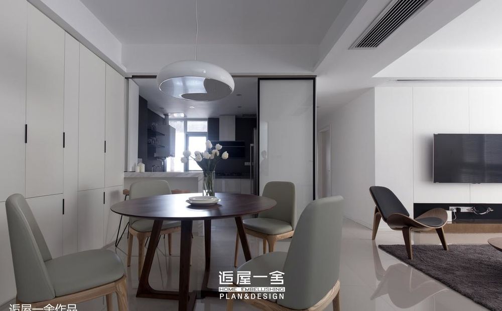 武汉逅屋一舍 台式风格平层设计 空间机能与生活品味兼具