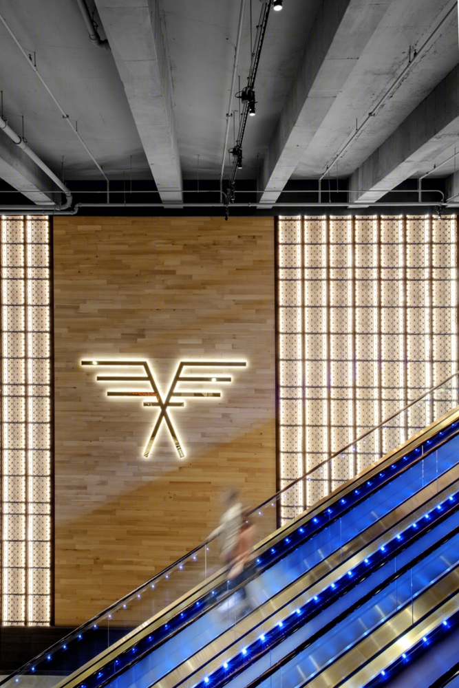 Gensler 重塑芝加哥地标建筑 | The Post Office 办公楼奢华配套空间