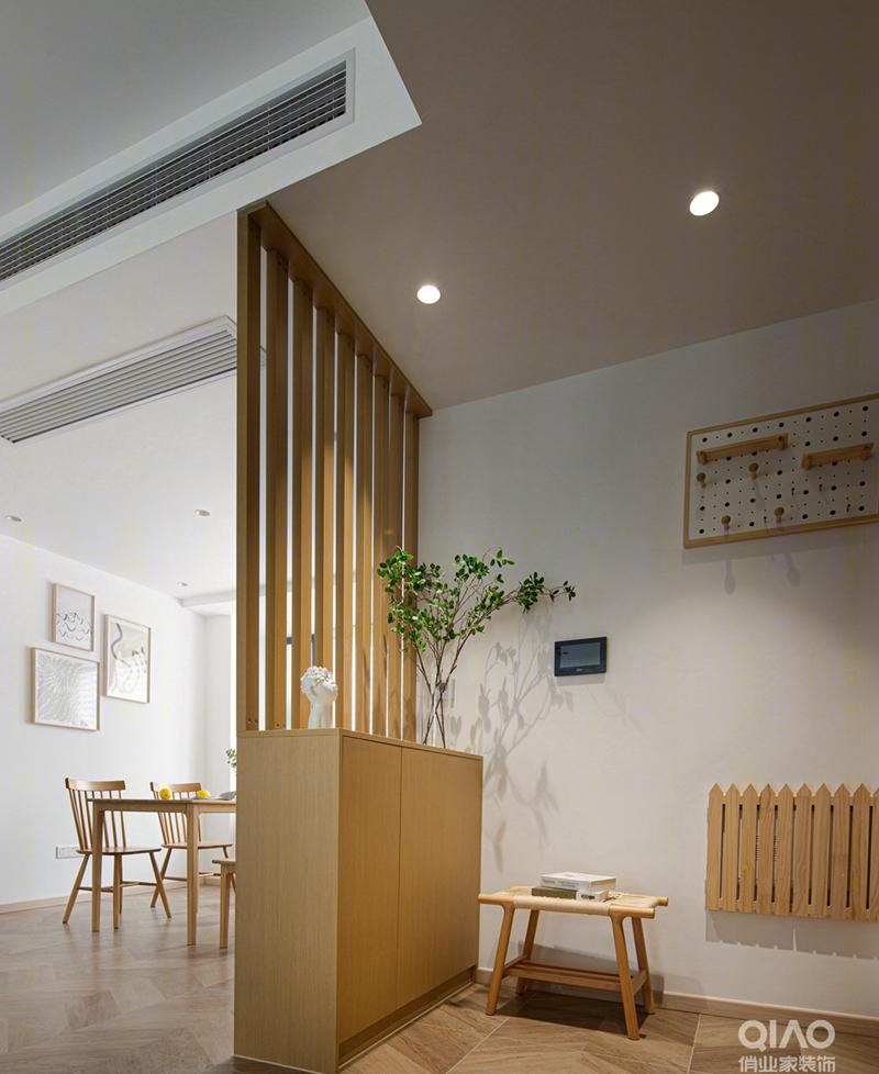 93㎡原木风温馨小屋，打造舒适自然的家居空间