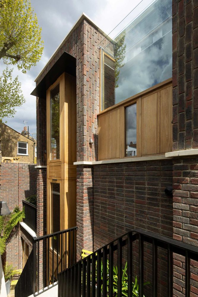 Southwark Brick House | 旧砖墙与新木纹的完美融合