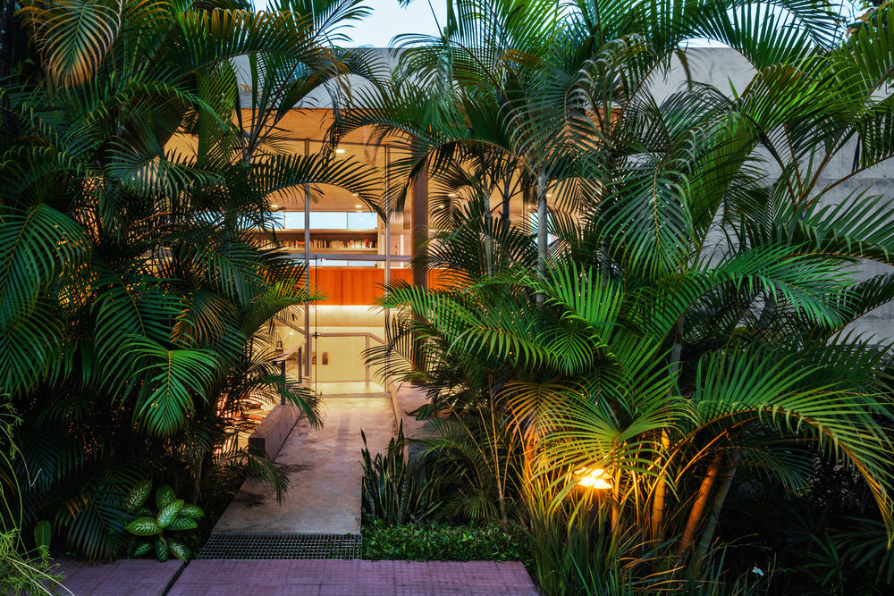 米兰之家旁的 Acayaba Elito House