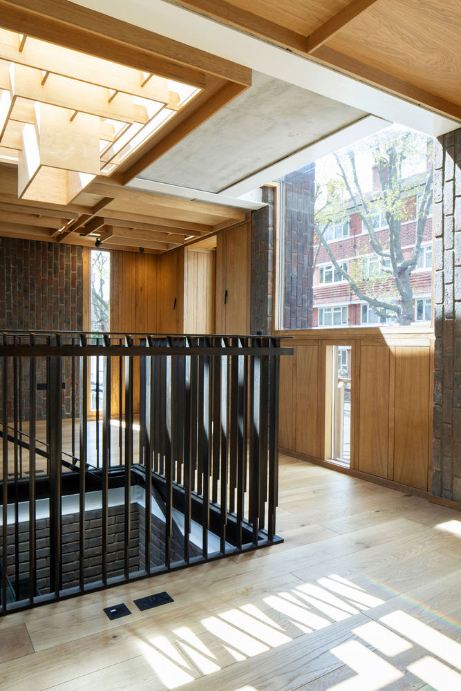 Southwark Brick House | 旧砖墙与新木纹的完美融合
