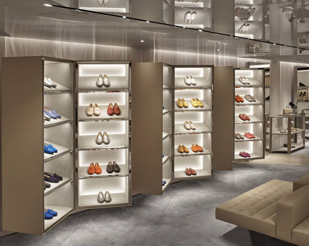 Tod's 伦敦旗舰店 | 绽放的花朵，演绎品牌个性