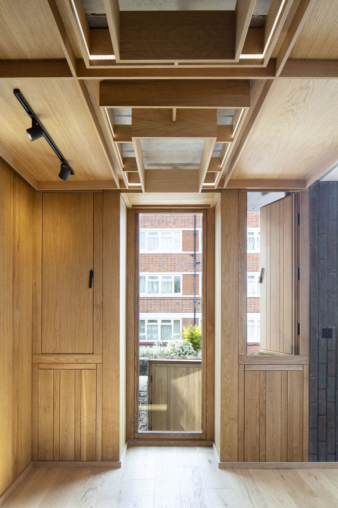 Southwark Brick House | 旧砖墙与新木纹的完美融合