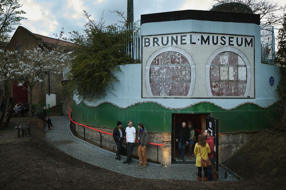 伦敦 Brunel 博物馆 | 揭秘历史遗迹，呈现“船中瓶”般的现代空间