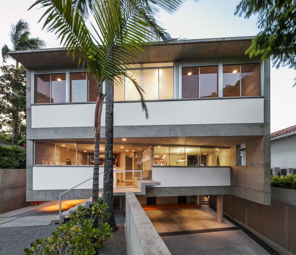 米兰之家旁的 Acayaba Elito House