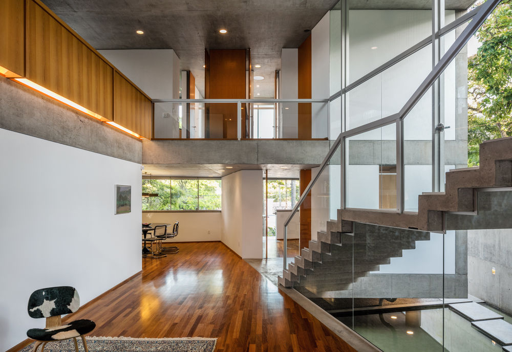 米兰之家旁的 Acayaba Elito House