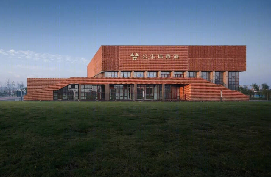 宁波大学科技学院 | 从地下通道到下沉广场的校园空间重构