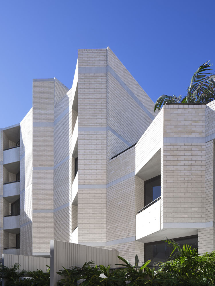 悉尼邦迪海滩的雕塑建筑 | Pipi 住宅楼