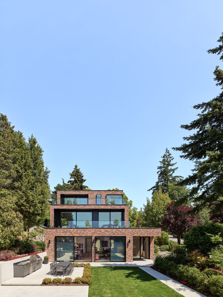 温哥华 Nanton Residence | 现代砖石别墅的完美融合