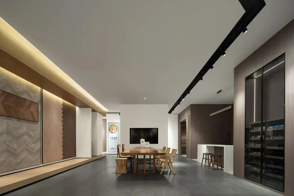 大自然木地板展厅 | 原木侘寂风，宁静自然的商业空间
