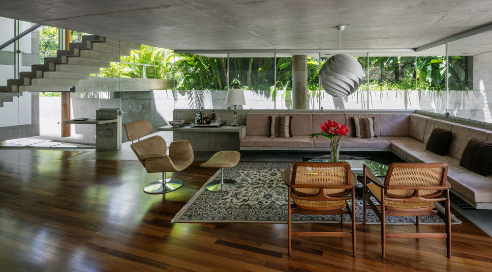 米兰之家旁的 Acayaba Elito House
