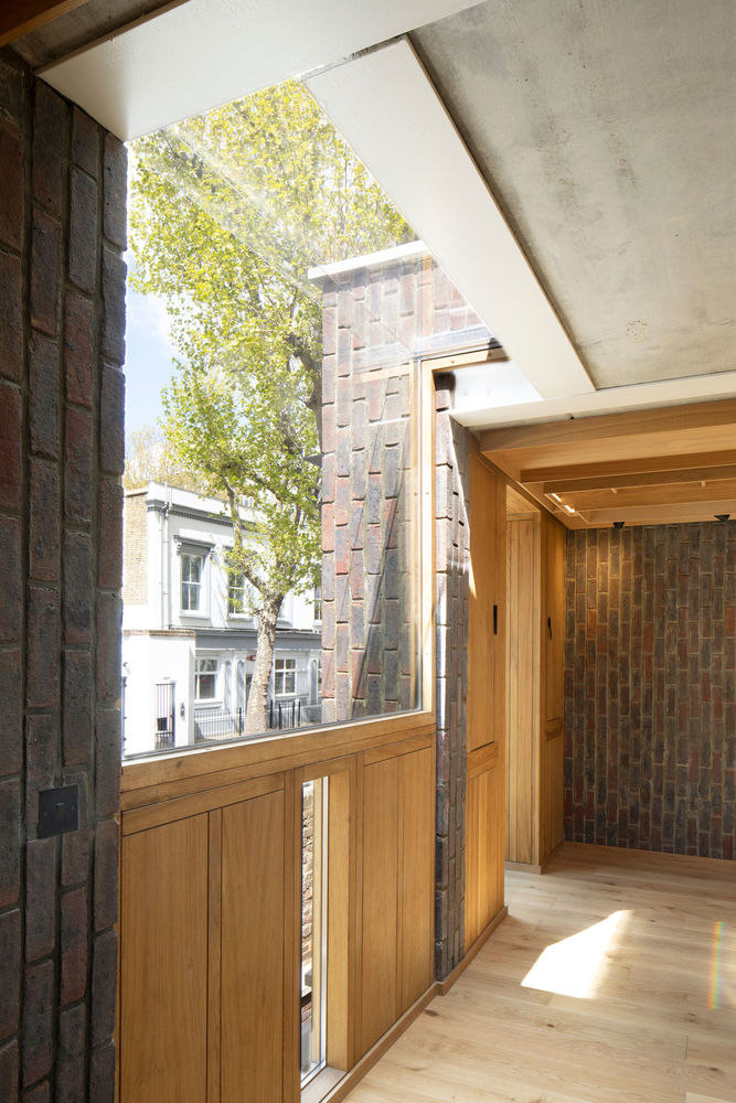 Southwark Brick House | 旧砖墙与新木纹的完美融合