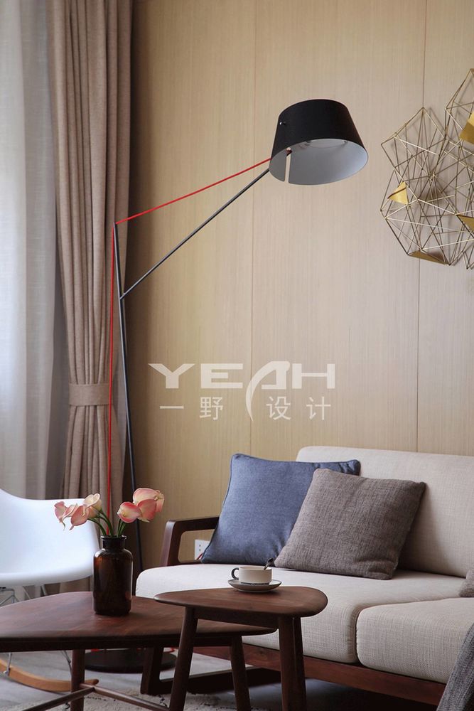 诗意的后青春期复式公寓设计