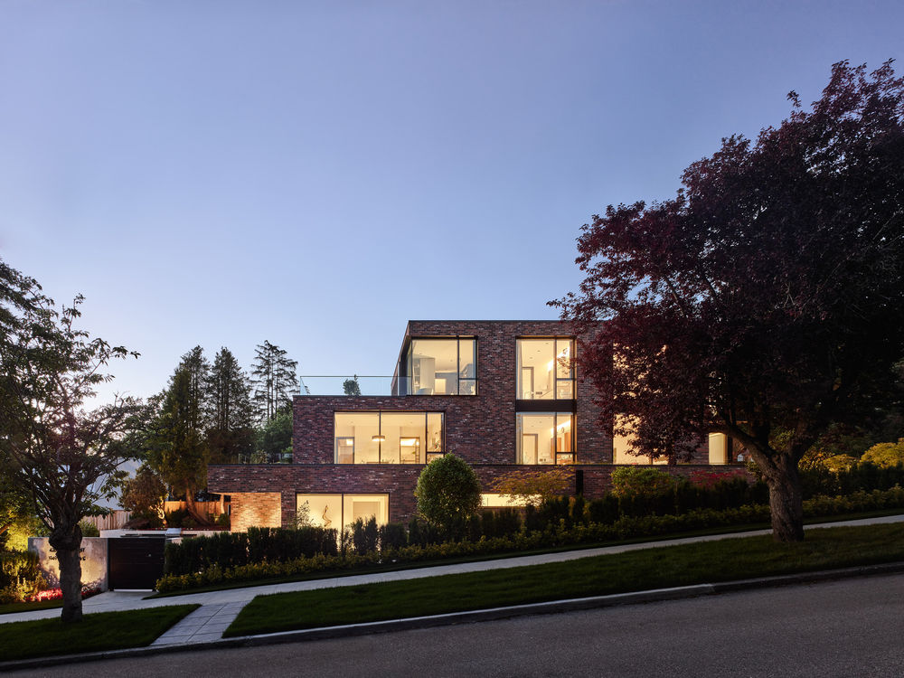 温哥华 Nanton Residence | 现代砖石别墅的完美融合