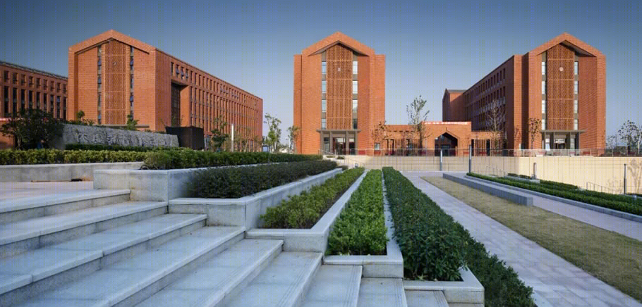 宁波大学科技学院 | 从地下通道到下沉广场的校园空间重构