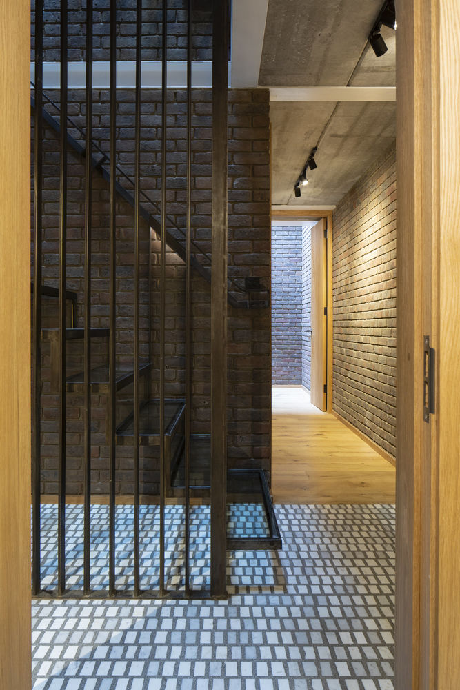 Southwark Brick House | 旧砖墙与新木纹的完美融合