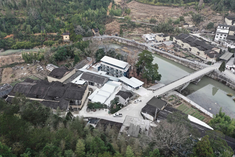 福建前汾溪村农村艺术中心——融入自然的开放式设计