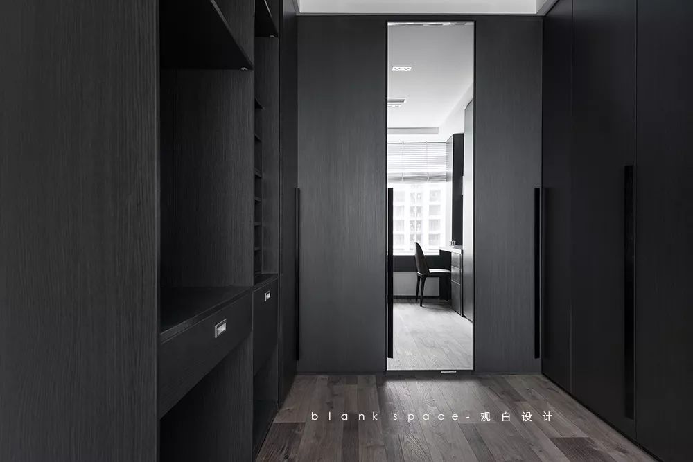 高级灰打造质感住宅，诠释简约不简单的设计美学