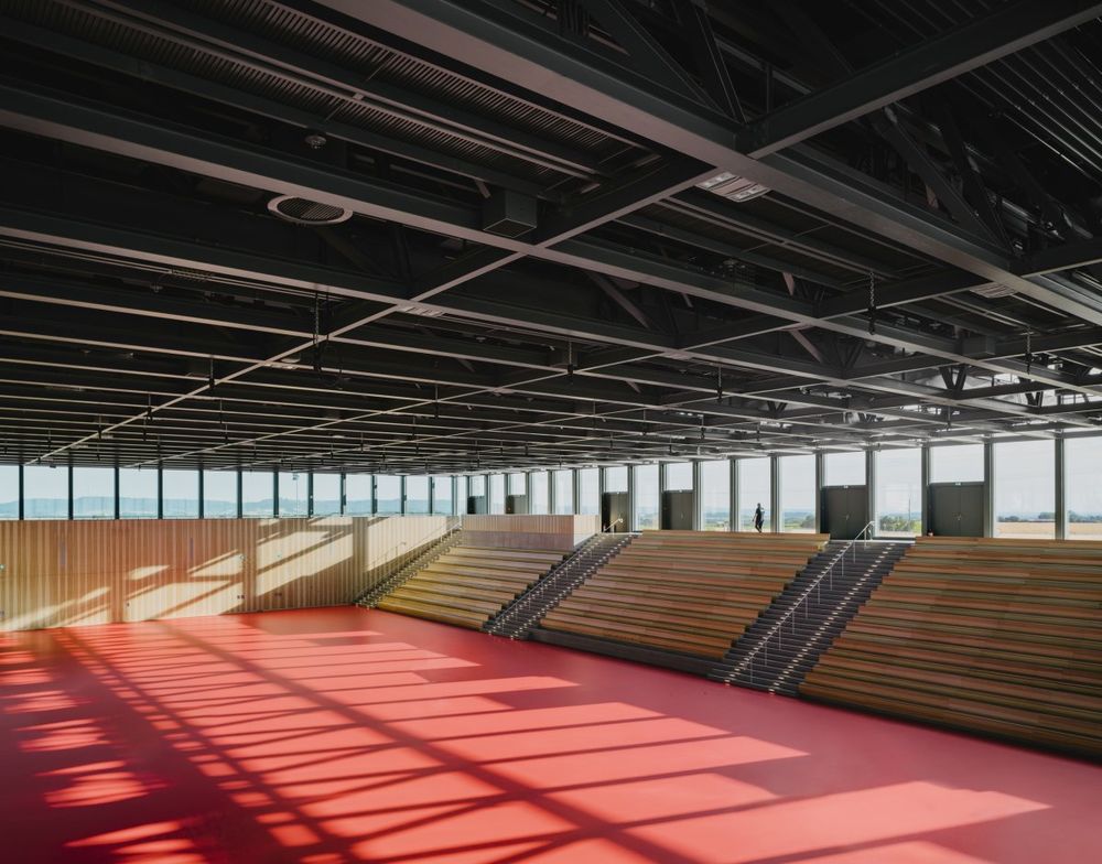 David Chipperfield 打造嵌入景观的 Wurth 公司活动中心