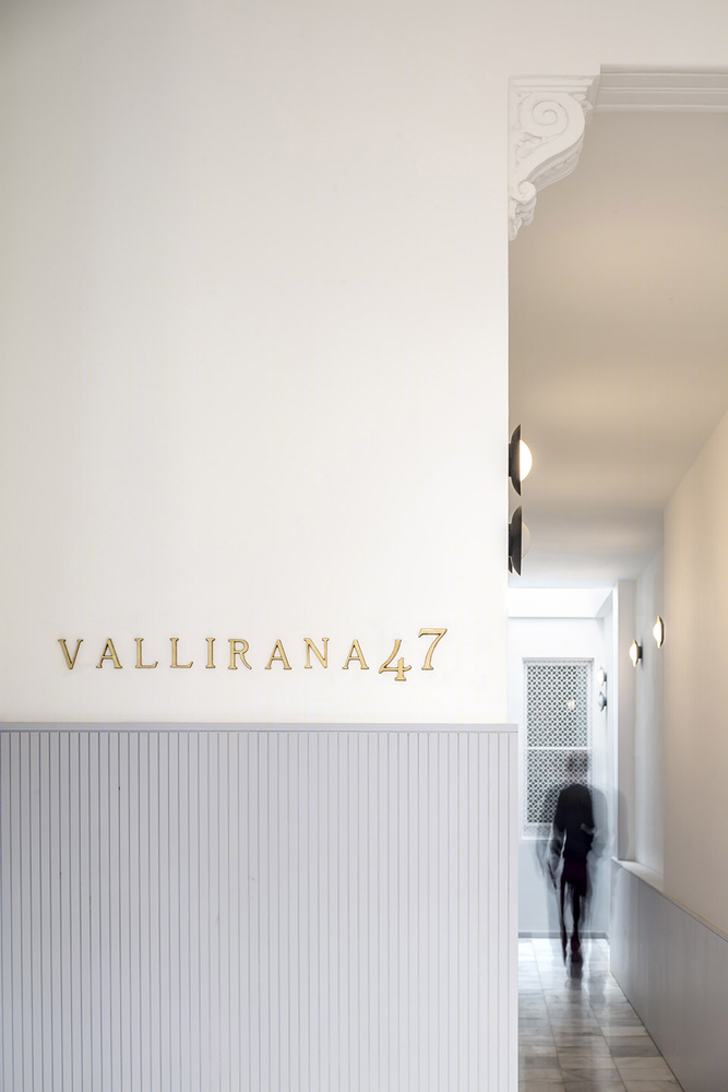 巴塞罗那 Vallirana 47 住宅楼新旧融合的室内设计