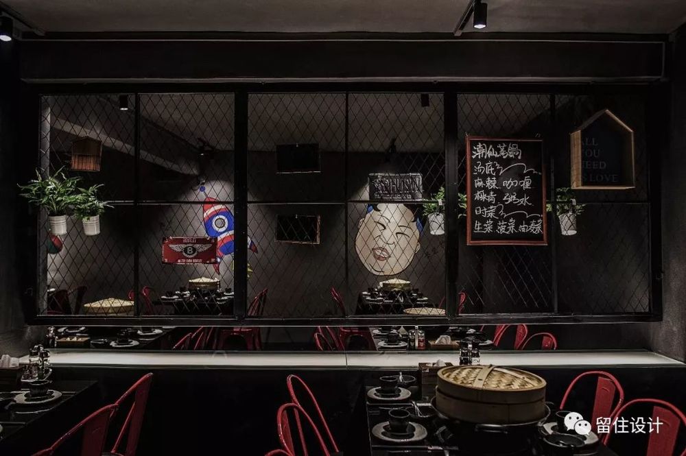 潮仙蒸锅 | 简约工业风的海鲜餐厅设计