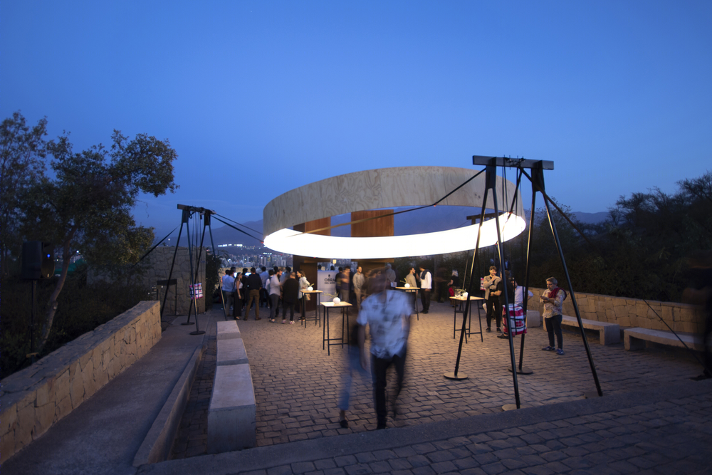 智利“建筑年度奖”BEKR Pavilion——倾斜的木环构造，打造独特空间